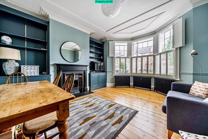 3 Bedroom Terraced House To Rent In Belsize Avenue, London, N13