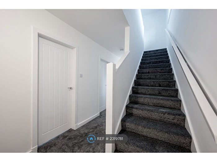 3 Bedroom Flat To Rent In Cowgate, Tayport, DD6
