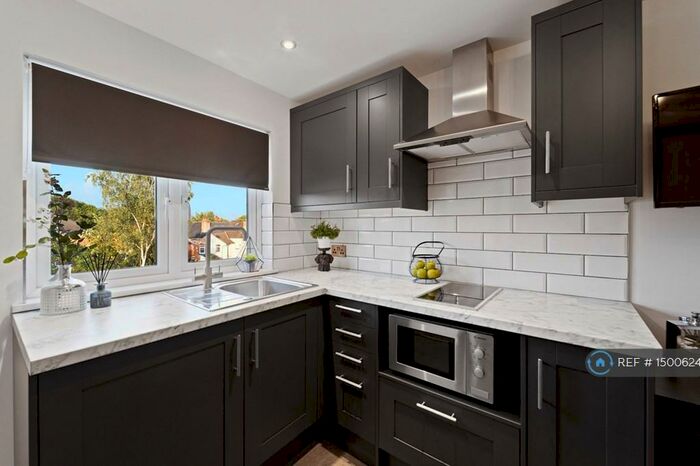 Studio To Rent In London Road, Alvaston, Derby, DE24