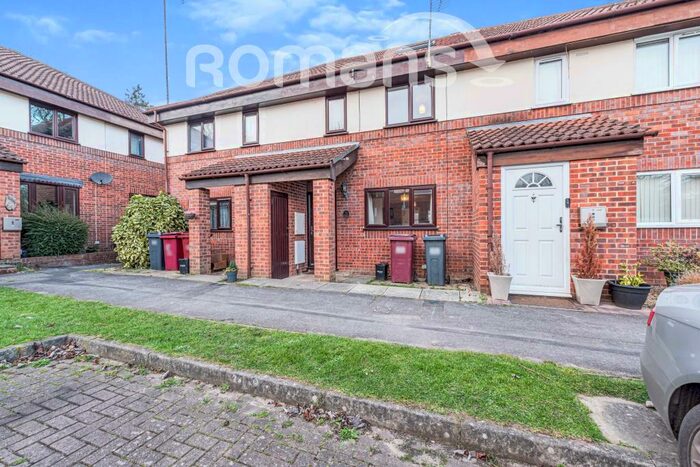 4 Bedroom Terraced House To Rent In August End, Reading, RG30