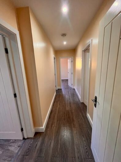 2 Bedroom Flat To Rent In Thurcaston Road, Leicester, LE4