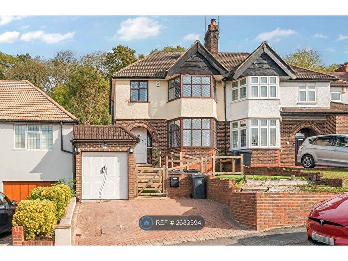3 Bedroom Semi Detached House To Rent In Littleheath Road, South Croydon, CR2