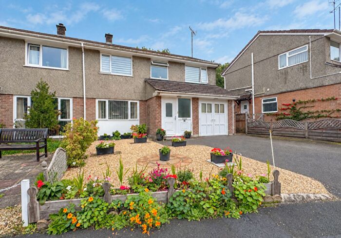 4 Bedroom Semi-Detached House For Sale In Youldon Way, Horrabridge, PL20