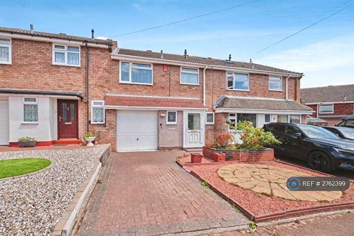 3 Bedroom Terraced House To Rent In Constable Close, Birmingham, B43