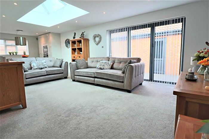 2 Bedroom Detached Bungalow For Sale In Julian Way, Hopton-on-sea, Great Yarmouth, NR31