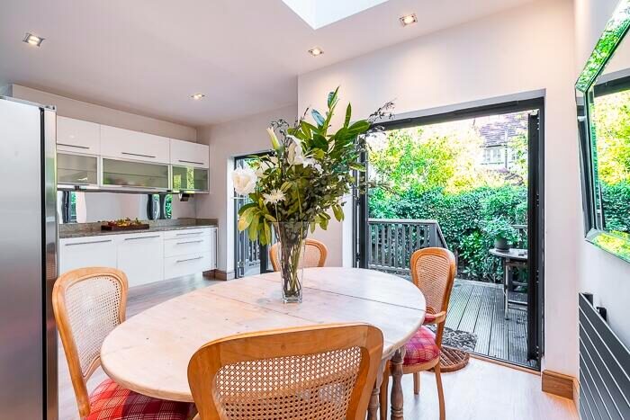 5 Bedroom Semi-Detached House To Rent In Hampstead Gardens London, NW11