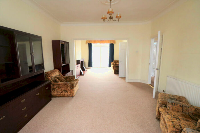 3 Bedroom Terraced House To Rent In Redbridge Lane East, Essex, IG4