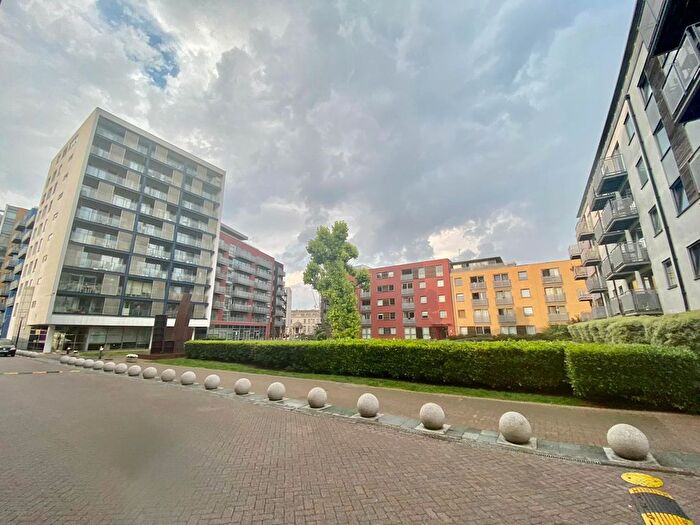 1 Bedroom Flat To Rent In Deals Gateway, Deptford, SE13