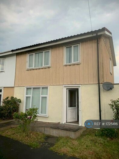 4 Bedroom Semi-Detached House To Rent In Dilcock Way, Coventry, CV4