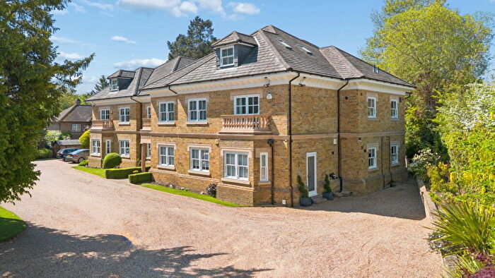 2 Bedroom Flat For Sale In Flat Cedar Grange, Northwood, Middlesex, HA6