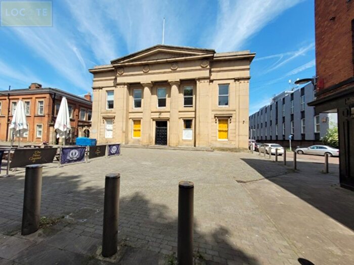 2 Bedroom Flat To Rent In Town Hall, Bexley Square, Salford, Lancashire, M3