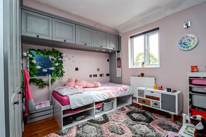 3 Bedroom Terraced House For Sale In Elgar Close, Clevedon, BS21