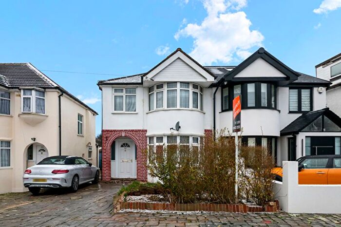 3 Bedroom End Terrace House For Sale In Carlyon Avenue, Harrow, HA2