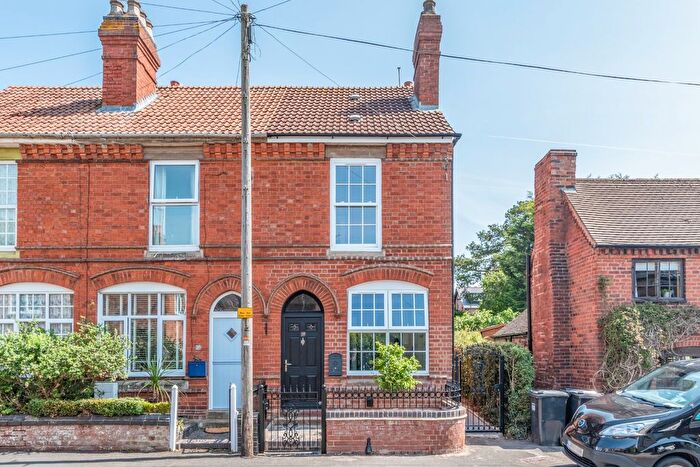 3 Bedroom End Of Terrace House For Sale In Foregate Street, Astwood Bank, Redditch, Worcestershire, B96