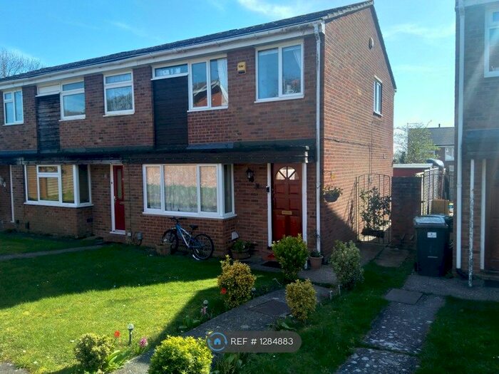 3 Bedroom End Of Terrace House To Rent In Invergordon Close, Calcot, Reading RG31