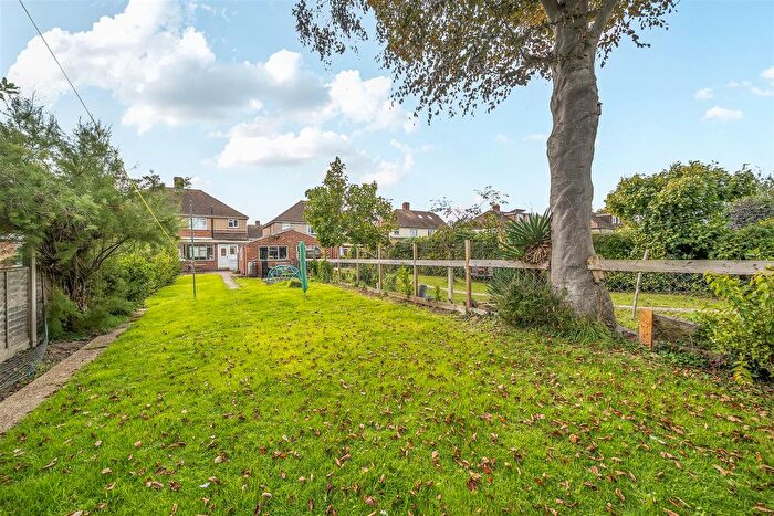 3 Bedroom Semi-Detached House For Sale In Romsey Avenue, Portchester, Hampshire, PO16