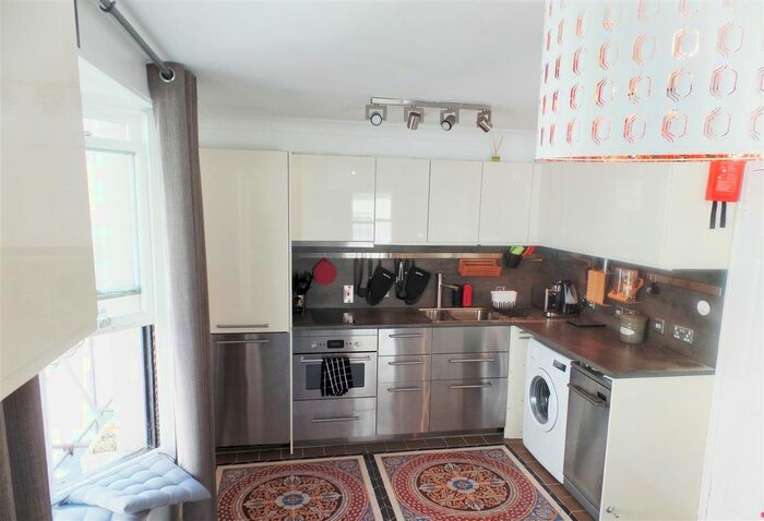 1 Bedroom Flat To Rent In George Street, Brighton, BN2
