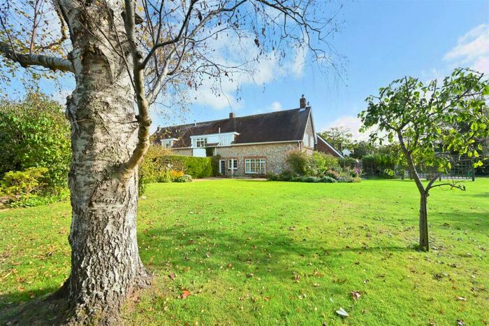 3 Bedroom Semi-Detached House For Sale In Poling, Arundel, BN18