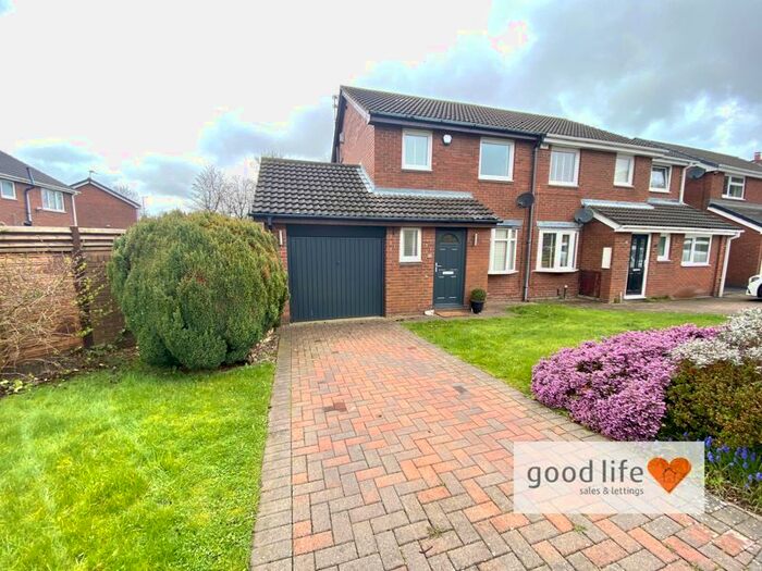 3 Bedroom Semi-Detached House To Rent In Goldlynn Drive, Moorside, Sunderland, SR3