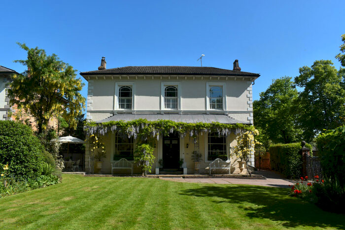 5 Bedroom Villa To Rent In Avenue Road, Leamington Spa, Warwickshire, CV31