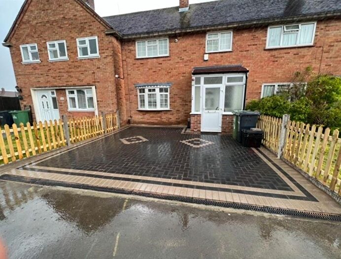 3 Bedroom Terraced House To Rent In Whitefields Road, Cheshunt, EN8