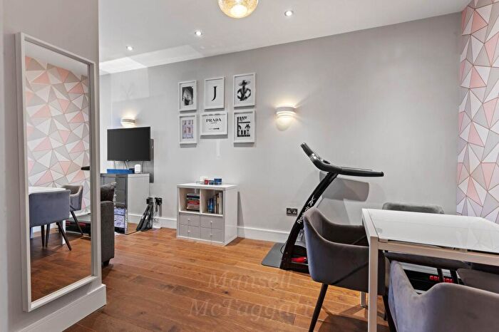 1 Bedroom Flat For Sale In Hazelwick Avenue, Ocean House Hazelwick Avenue, RH10