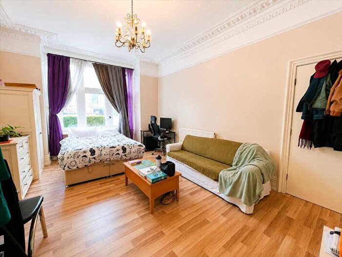 Studio To Rent In Gordon Road, Ealing, Ealing, W5