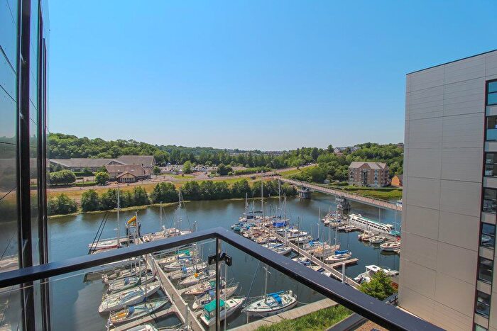 2 Bedroom Flat To Rent In Whitewater House, Bayscape, Cardiff Marina, CF11