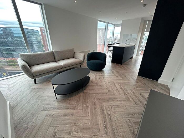 2 Bedroom Flat To Rent In Bankside Boulevard, Salford, Greater Manchester, M3