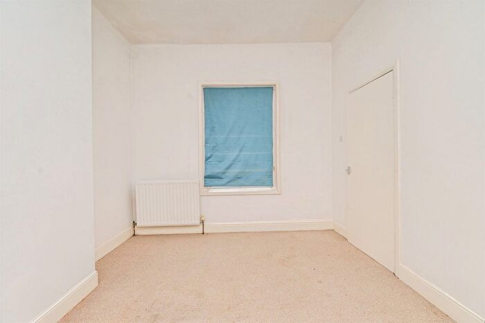 3 Bedroom Terraced House For Sale In Park Road, Hockley, Birmingham, B18