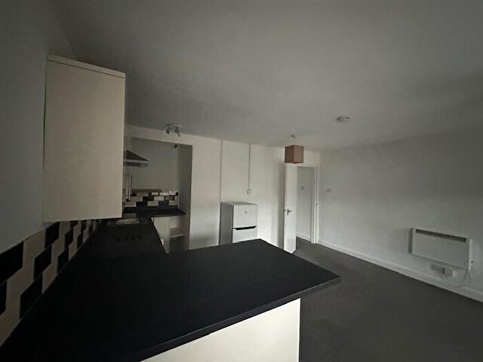 1 Bedroom Flat To Rent In Comberton Hill, Kidderminster, DY10