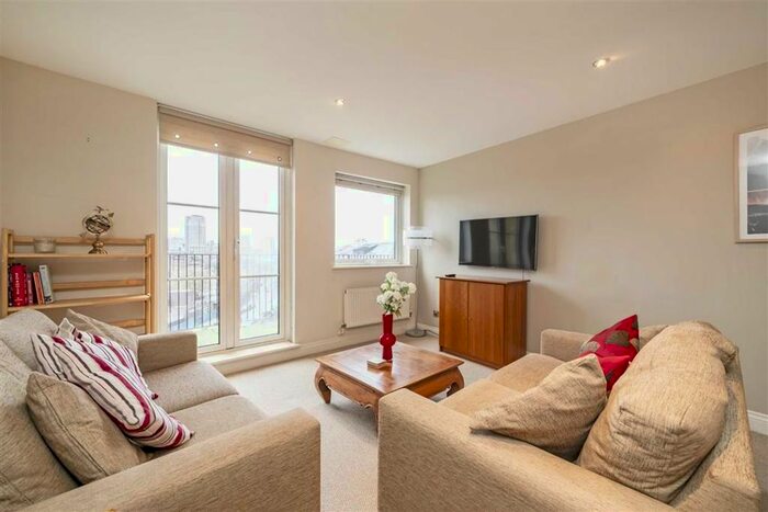 2 Bedroom Flat To Rent In Palgrave Gardens, London, NW1