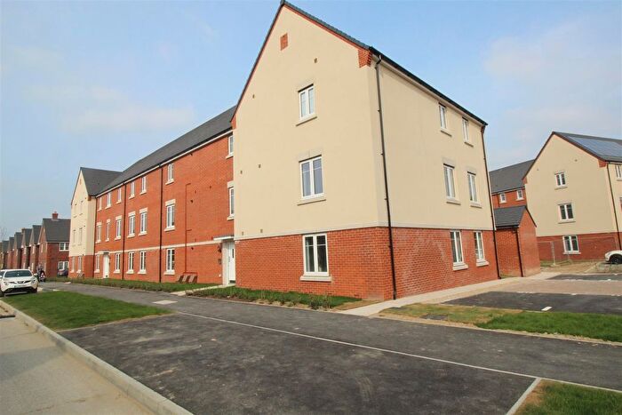 2 Bedroom Flat To Rent In Holton House, Killick Close, Forge Wood, West Sussex., RH10