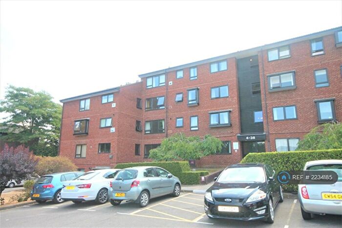 2 Bedroom Flat To Rent In Whitehaven Close, Bromley, BR2