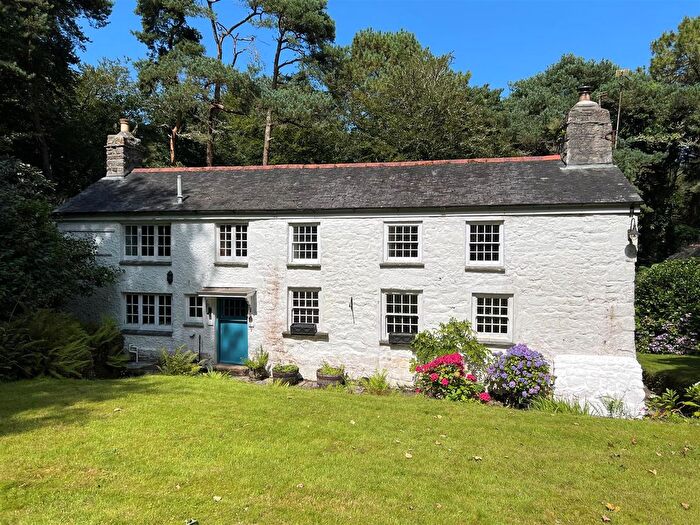 4 Bedroom Detached House For Sale In Godolphin Cross, Helston, TR13