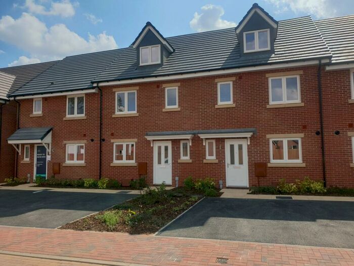 4 Bedroom Terraced House To Rent In Whitby Close, Monksmoor, Daventry, NN11