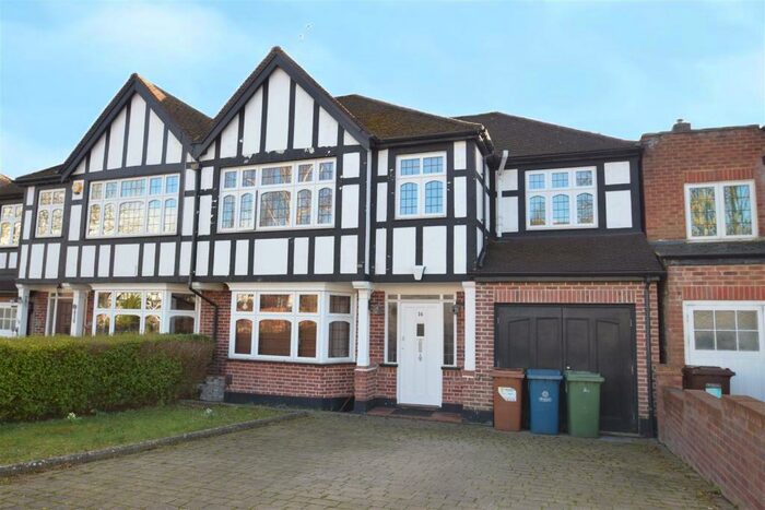 4 Bedroom Semi-Detached House To Rent In Sherington Avenue, Hatch End, Pinner, HA5
