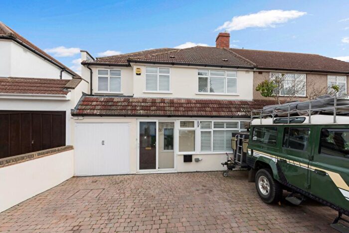 3 Bedroom Semi-Detached House For Sale In Raeburn Road, Sidcup, DA15