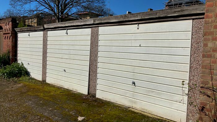 Studio To Rent In Parking Space, Wickham Road, Brockley, SE4