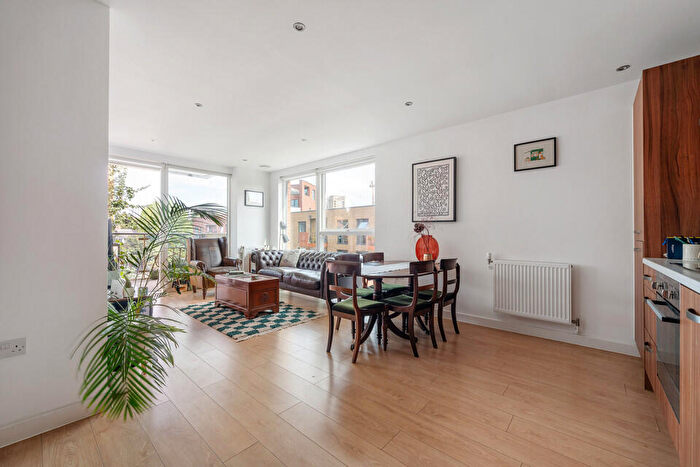 2 Bedroom Flat For Sale In Edmund Street, Camberwell, SE5