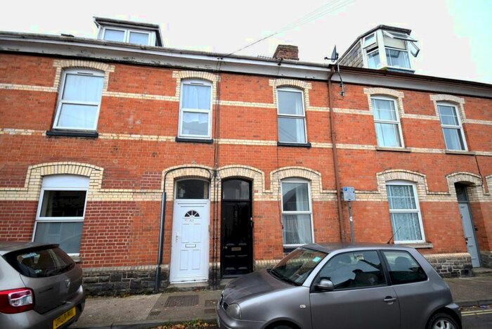 2 Bedroom Property To Rent In Honestone Street, Bideford, Devon, EX39