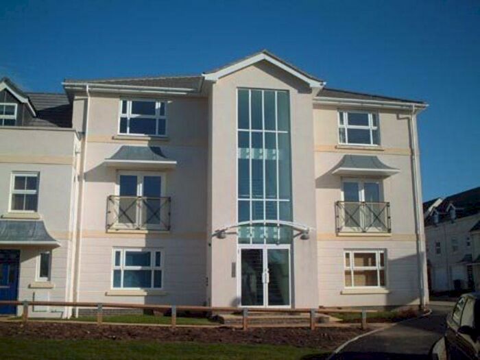2 Bedroom Flat To Rent In Cheltenham, GL51