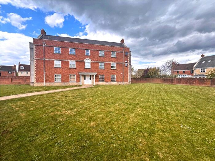 2 Bedroom Apartment To Rent In Boatman Close, Oakhurst, Swindon, Wiltshire, SN25