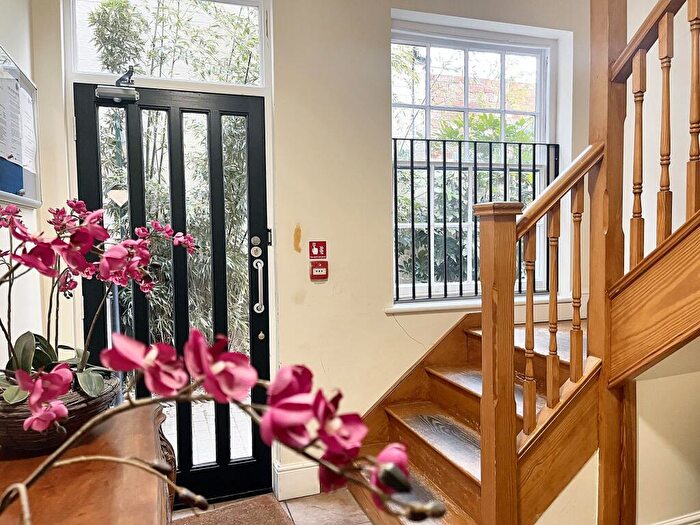 2 Bedroom Apartment To Rent In Princess Road East, Leicester, LE1