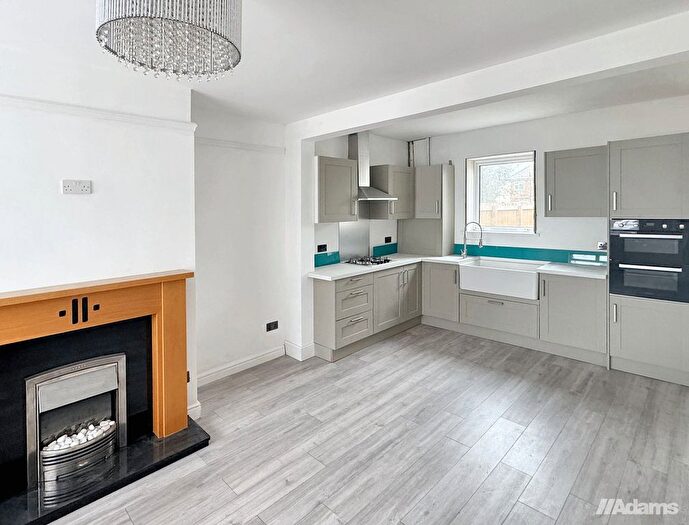 3 Bedroom Town House For Sale In Baguley Avenue, Widnes, WA8