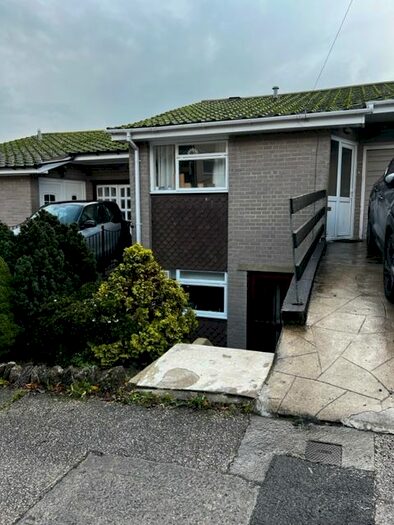 4 Bedroom Terraced House To Rent In Penpethy Close, Brixham, TQ5