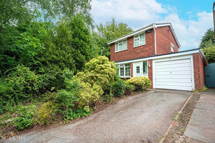 3 Bedroom Detached House For Sale In Correen, Wilnecote, Tamworth, Staffordshire, B77