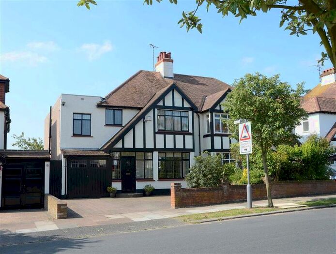 5 Bedroom Semi-Detached House To Rent In Western Road, Leigh-On-Sea, Essex SS9