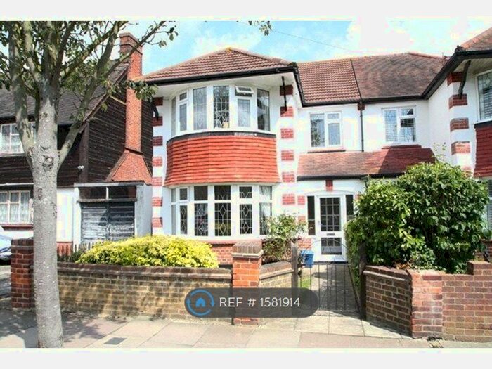 3 Bedroom Semi-Detached House To Rent In Eaton Road, Leigh-On-Sea, SS9