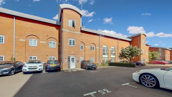2 Bedroom Flat To Rent In Caxton Court, Burton-On-Trent, Staffordshire, DE14